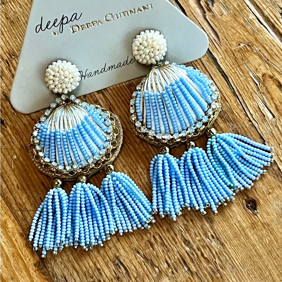 🌺🎉HP🎉🌺 NWT Deepa Gurnani Luxe Beaded Crystal Seashell Chandeliers - Picture 4 of 15